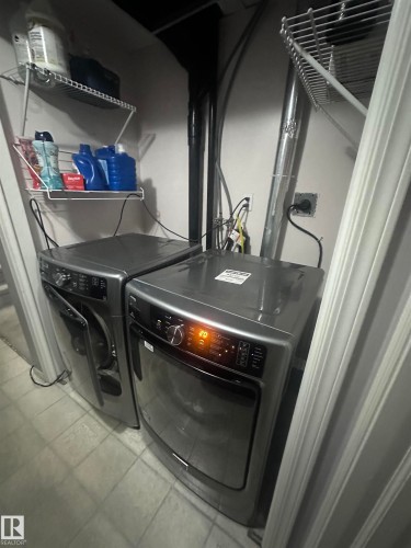 1636 Jamha Road, Edmonton, AB - Indoor Photo Showing Laundry Room