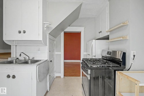 11634 123 Street, Edmonton, AB - Indoor