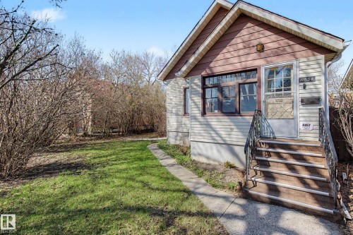 11634 123 Street, Edmonton, AB - Outdoor