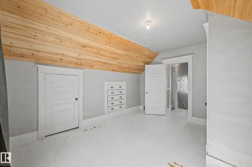 11634 123 Street, Edmonton, AB - Indoor