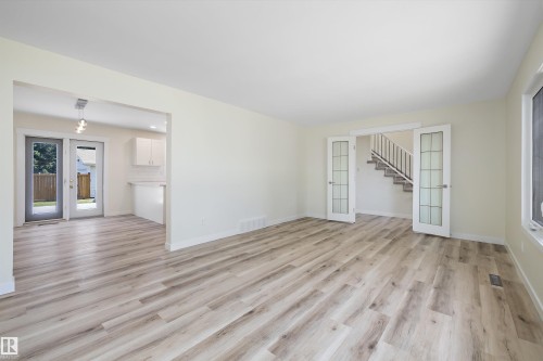 4207 113 Street, Edmonton, AB - Indoor Photo Showing Other Room