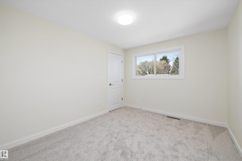 4207 113 Street, Edmonton, AB - Indoor Photo Showing Other Room