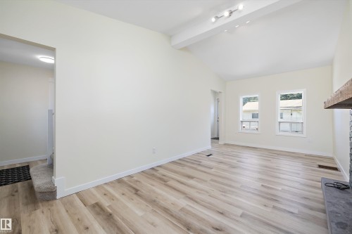4207 113 Street, Edmonton, AB - Indoor Photo Showing Other Room