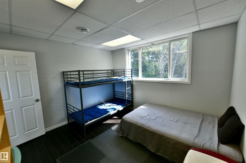 277 57201 Rr 102, Rural St. Paul County, AB - Indoor Photo Showing Bedroom