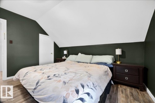 11645 125 Street, Edmonton, AB - Indoor Photo Showing Bedroom