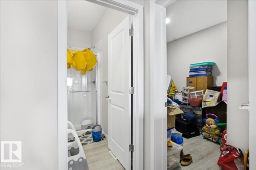 Image quality insufficient for description - 7056 182 Avenue, Edmonton, AB - Indoor Photo Showing Other Room