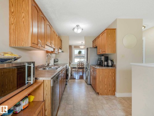 1809 Mill Woods Road E, Edmonton, AB - Indoor Photo Showing Kitchen With Double Sink