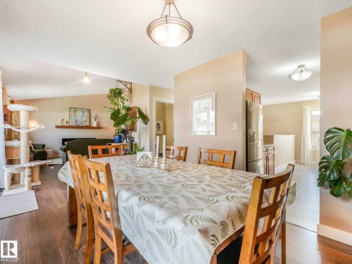 1809 Mill Woods Road E, Edmonton, AB - Indoor Photo Showing Dining Room