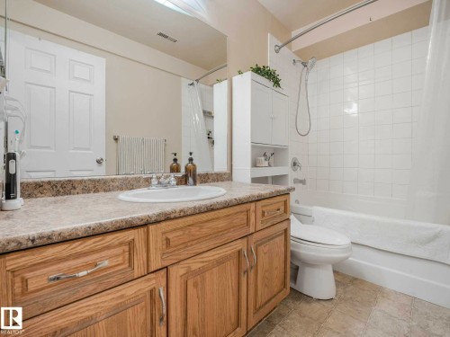1809 Mill Woods Road E, Edmonton, AB - Indoor Photo Showing Bathroom