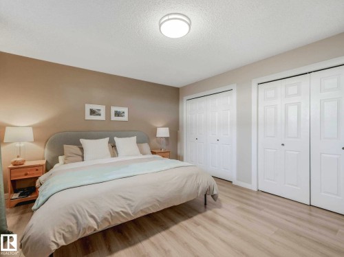 1809 Mill Woods Road E, Edmonton, AB - Indoor Photo Showing Bedroom