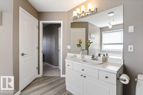 39 Haviland Crescent, St. Albert, AB - Indoor Photo Showing Bathroom