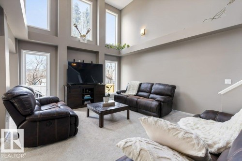 39 Haviland Crescent, St. Albert, AB - Indoor Photo Showing Living Room