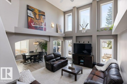 39 Haviland Crescent, St. Albert, AB - Indoor Photo Showing Living Room
