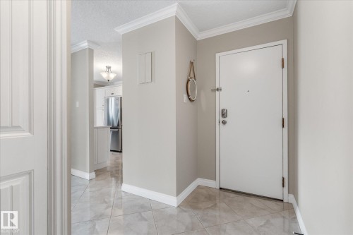 506 9929 113 Street, Edmonton, AB - Indoor Photo Showing Other Room
