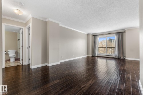 506 9929 113 Street, Edmonton, AB - Indoor Photo Showing Living Room