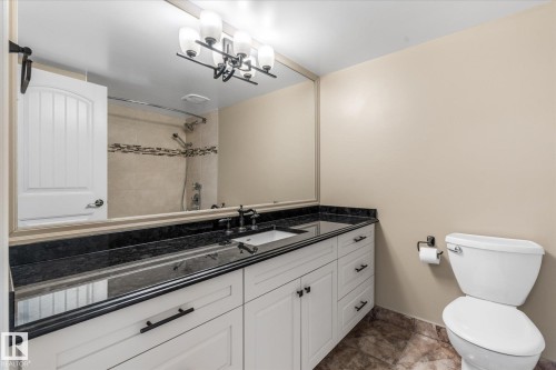 506 9929 113 Street, Edmonton, AB - Indoor Photo Showing Bathroom