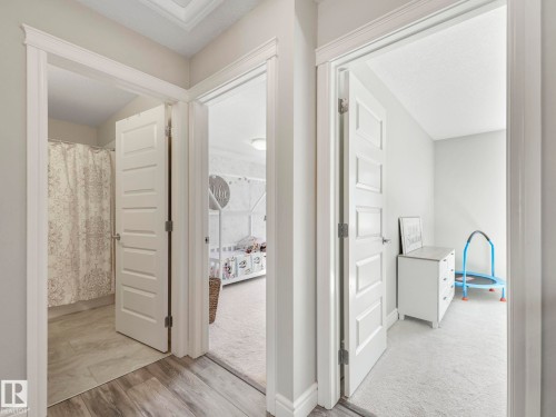 3817 Robins Crescent, Edmonton, AB - Indoor Photo Showing Other Room