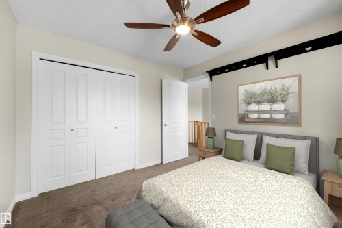 223 Ormsby Road E, Edmonton, AB - Indoor Photo Showing Bedroom