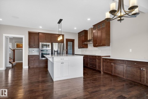 5928 19 Avenue, Edmonton, AB 