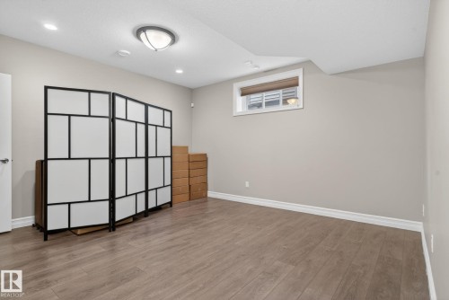 5928 19 Avenue, Edmonton, AB 