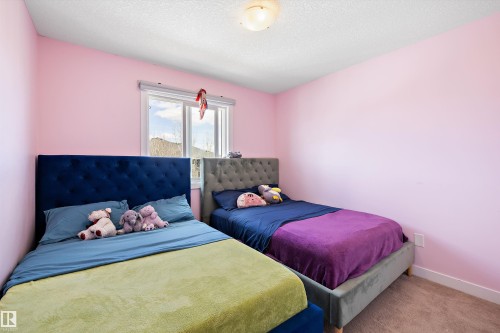 504 Sturtz Link, Leduc, AB - Indoor Photo Showing Bedroom