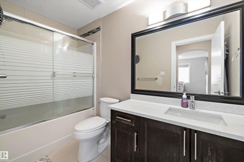 504 Sturtz Link, Leduc, AB - Indoor Photo Showing Bathroom
