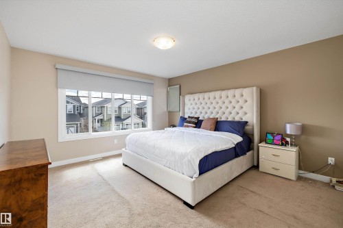 504 Sturtz Link, Leduc, AB - Indoor Photo Showing Bedroom