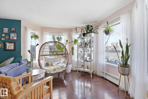 204 10827 85 Avenue, Edmonton, AB - Indoor
