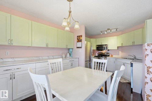 204 10827 85 Avenue, Edmonton, AB - Indoor
