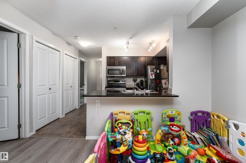 117 3207 James Mowatt Trail, Edmonton, AB - Indoor