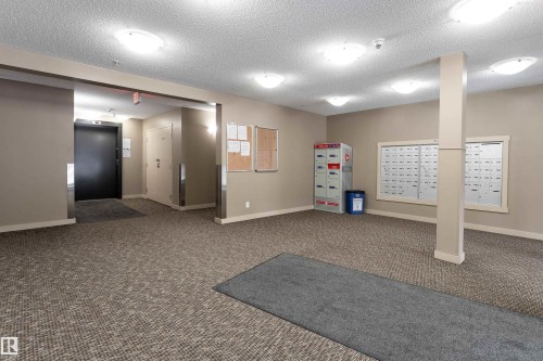 117 3207 James Mowatt Trail, Edmonton, AB - Indoor Photo Showing Other Room