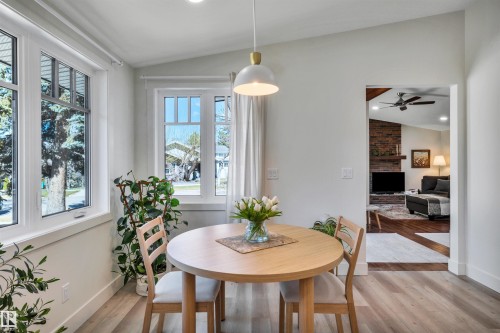 37 Glenmore Crescent, St. Albert, AB - Indoor Photo Showing Dining Room