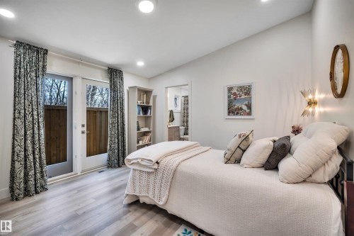 37 Glenmore Crescent, St. Albert, AB - Indoor Photo Showing Bedroom