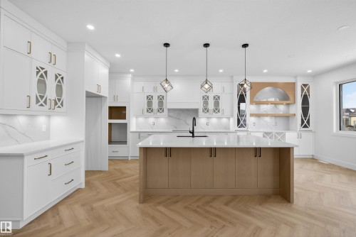 34 Avonlea Way, Spruce Grove, AB - Indoor Photo Showing Kitchen With Upgraded Kitchen