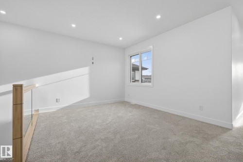 34 Avonlea Way, Spruce Grove, AB - Indoor Photo Showing Other Room