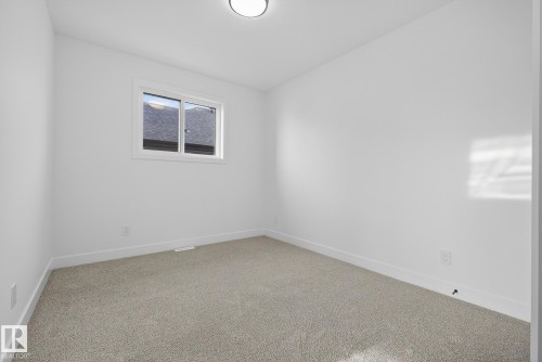 34 Avonlea Way, Spruce Grove, AB - Indoor Photo Showing Other Room