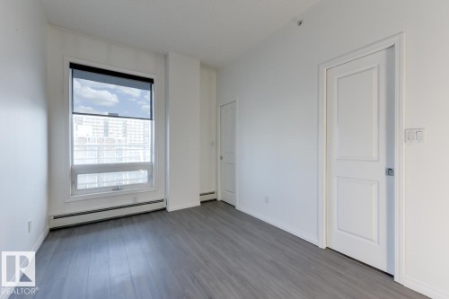 1201 10504 99 Avenue, Edmonton, AB - Indoor Photo Showing Other Room