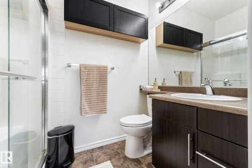 237 263 Macewan Road, Edmonton, AB - Indoor Photo Showing Bathroom