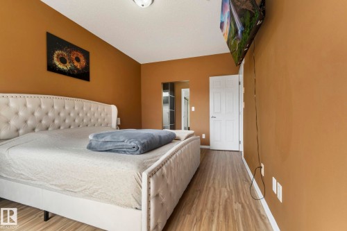 237 263 Macewan Road, Edmonton, AB - Indoor Photo Showing Bedroom