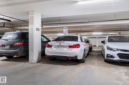 237 263 Macewan Road, Edmonton, AB - Indoor Photo Showing Garage
