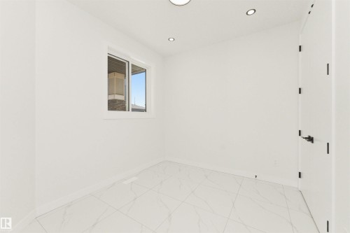 5913 17 Street, Rural Leduc County, AB - Indoor Photo Showing Other Room