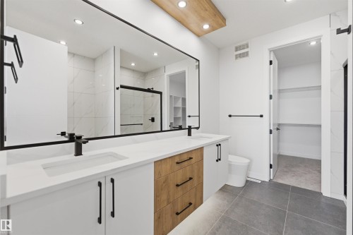 5913 17 Street, Rural Leduc County, AB - Indoor