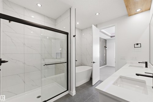 5913 17 Street, Rural Leduc County, AB - Indoor Photo Showing Bathroom