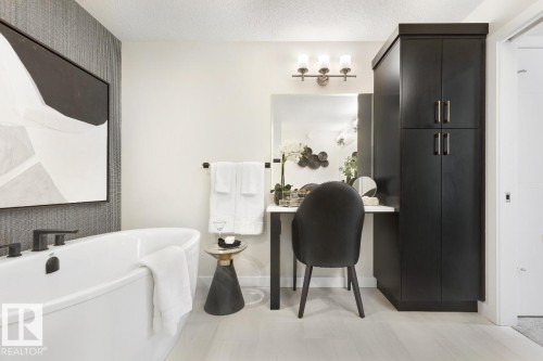 2504 204 Street Nw, Edmonton, AB - Indoor Photo Showing Bathroom