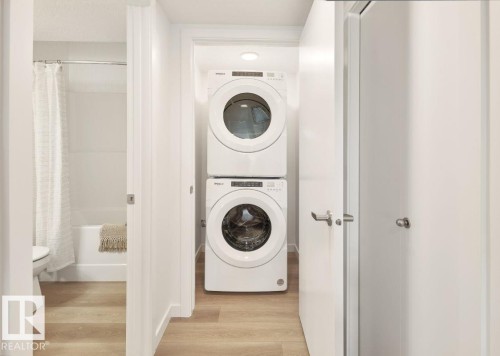 4546 Kinsella Link, Edmonton, AB - Indoor Photo Showing Laundry Room