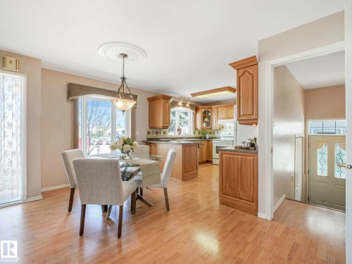 12 Muir Drive, St. Albert, AB - Indoor Photo Showing Dining Room