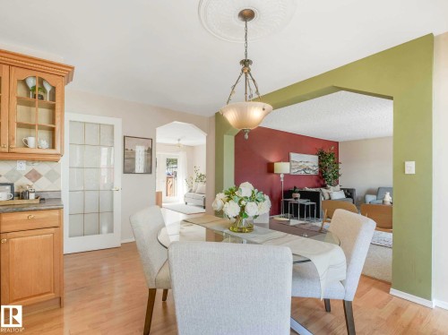 12 Muir Drive, St. Albert, AB - Indoor Photo Showing Dining Room
