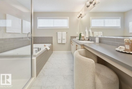 8727 224 Street, Edmonton, AB - Indoor Photo Showing Bathroom