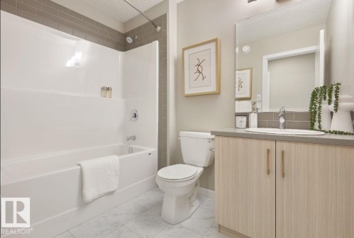 8727 224 Street, Edmonton, AB - Indoor Photo Showing Bathroom
