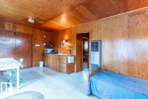 60 Beach Ave, Rural Leduc County, AB 